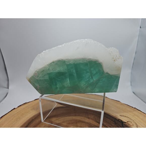 Fluorite Crystal 2.71lbs - Picture 3 of 12